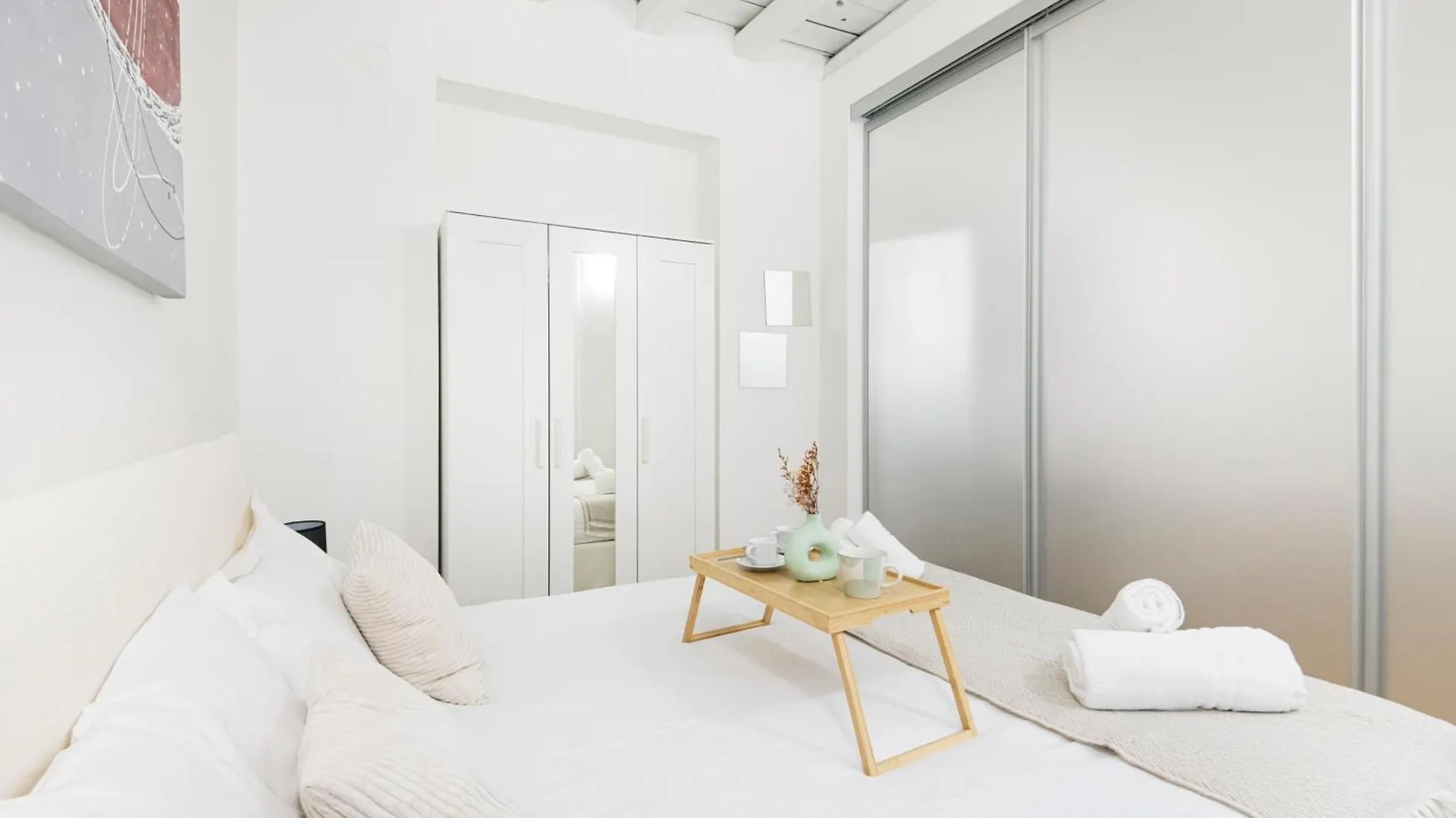 Amazing, New & Fully Furnished Studio In Duomo Milan Italy